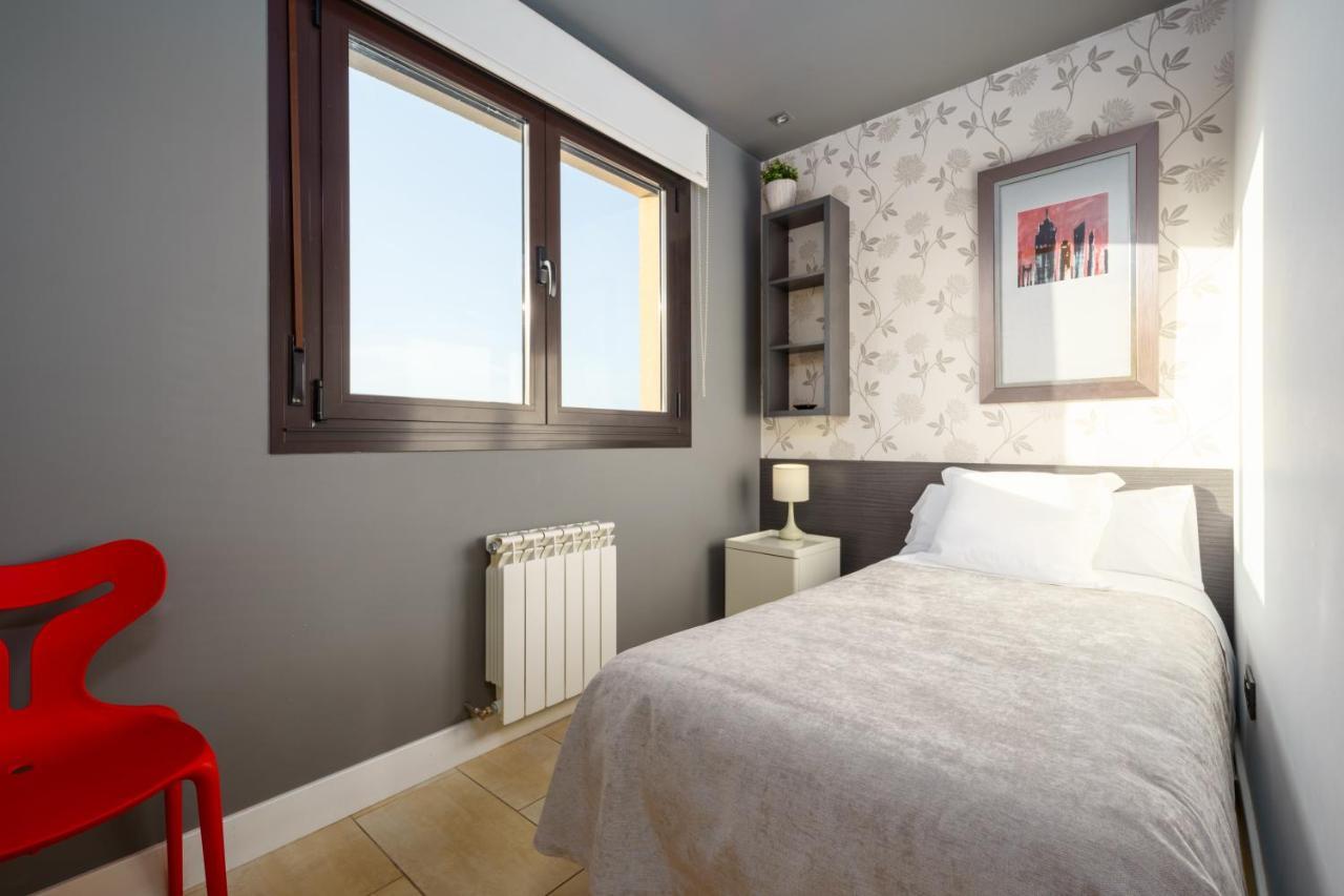 Apartahotel Comforsuite Boecillo Bagian luar foto