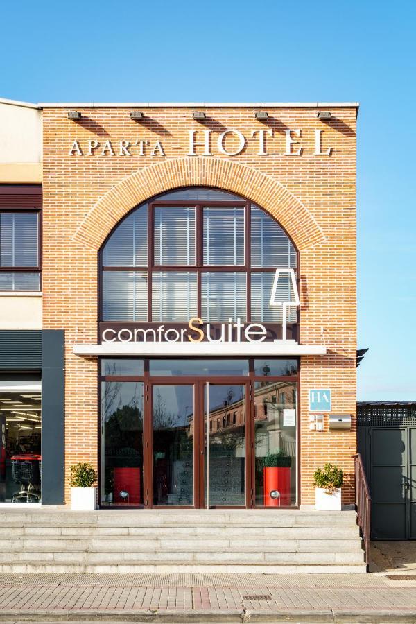 Apartahotel Comforsuite Boecillo Bagian luar foto