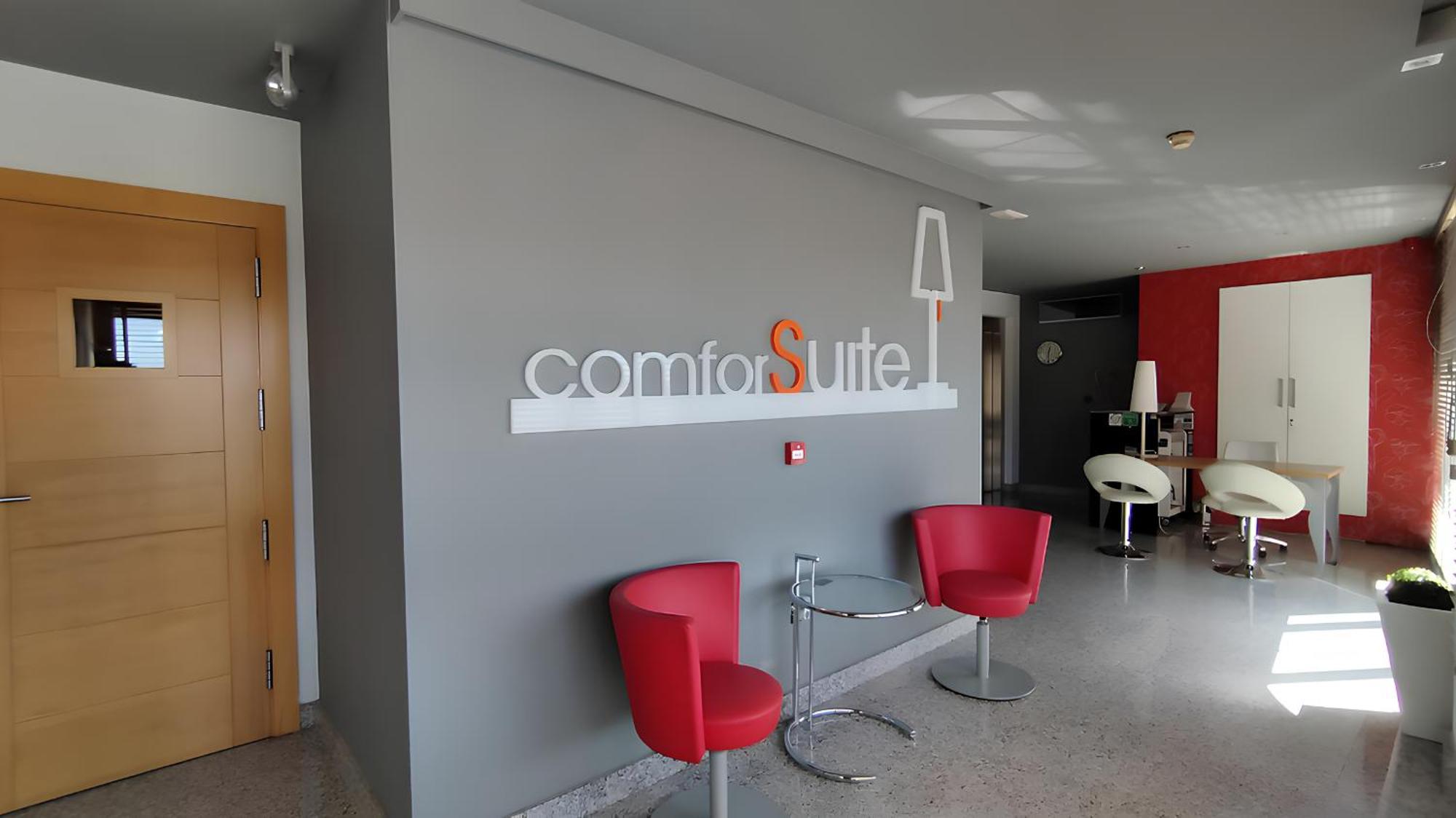 Apartahotel Comforsuite Boecillo Bagian luar foto
