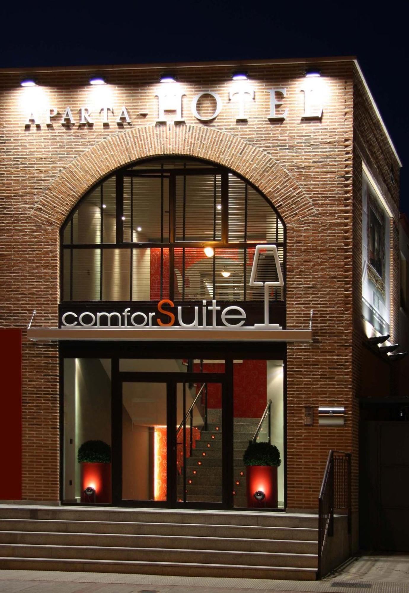 Apartahotel Comforsuite Boecillo Bagian luar foto